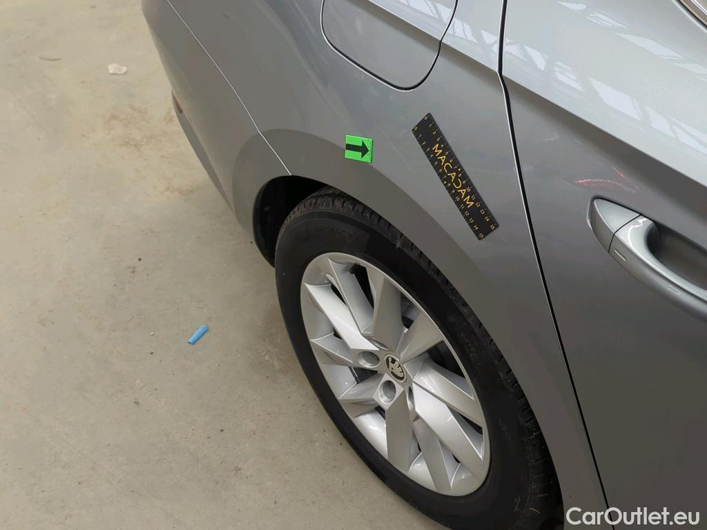  Skoda  Superb 2.0 TDI 150CP Ambition DSG #19