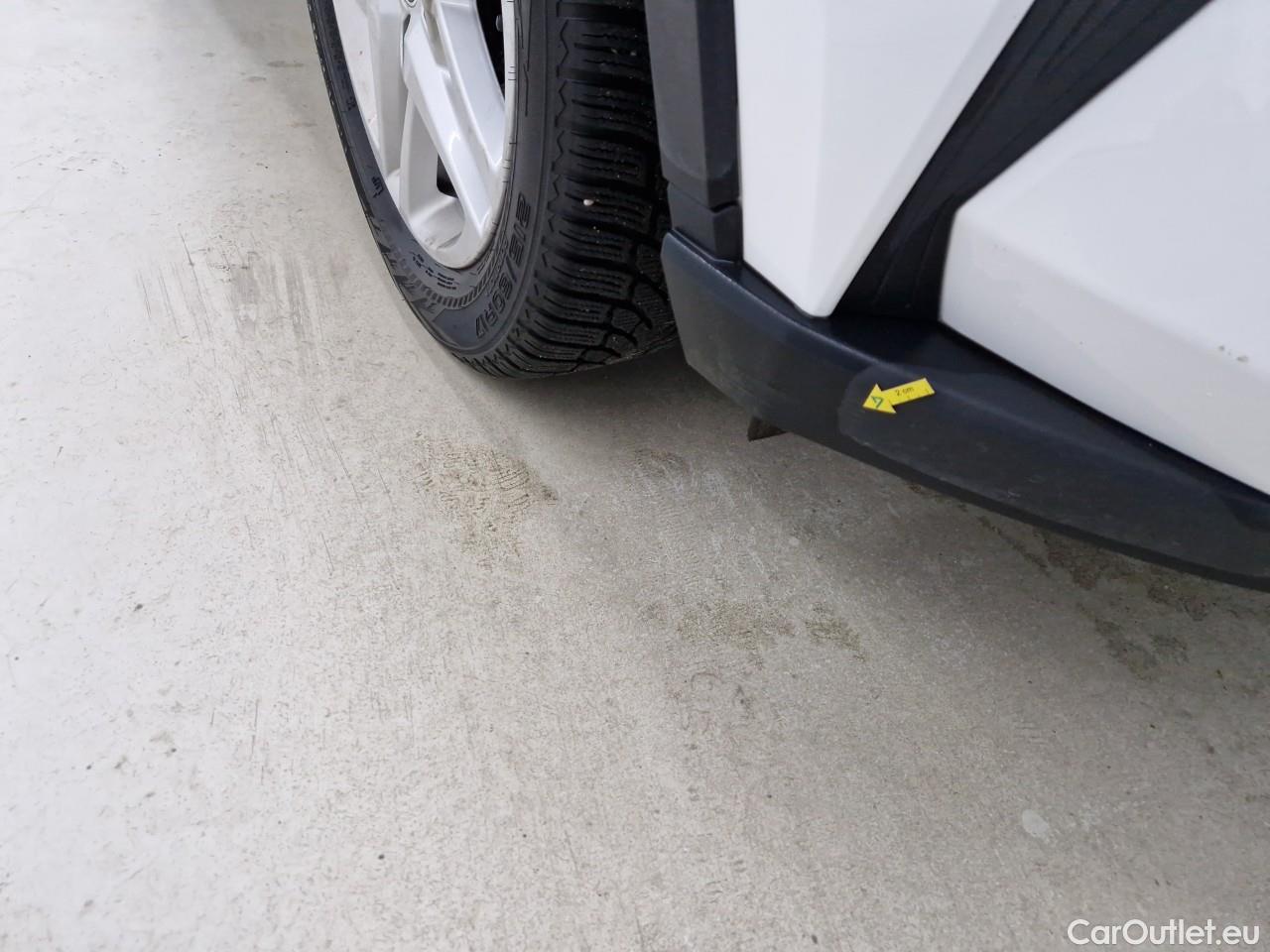  Toyota  C-HR 1.8 HSD C-enter #3