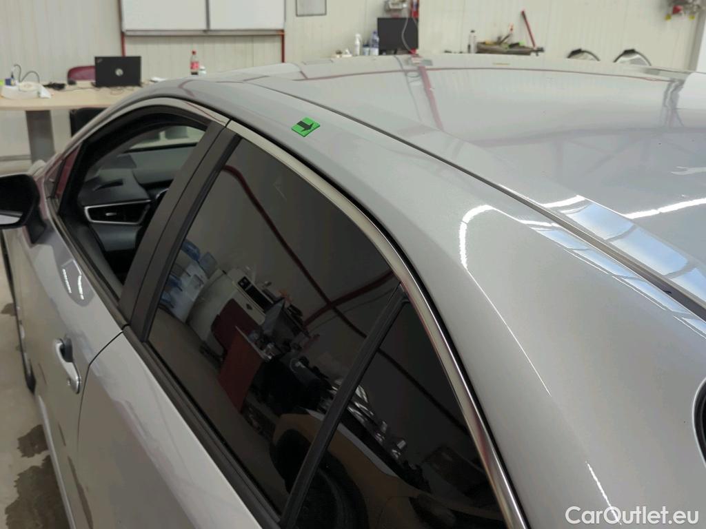  Toyota  Corolla 1.8 Hybrid Dynamic HSD E-CVT #19