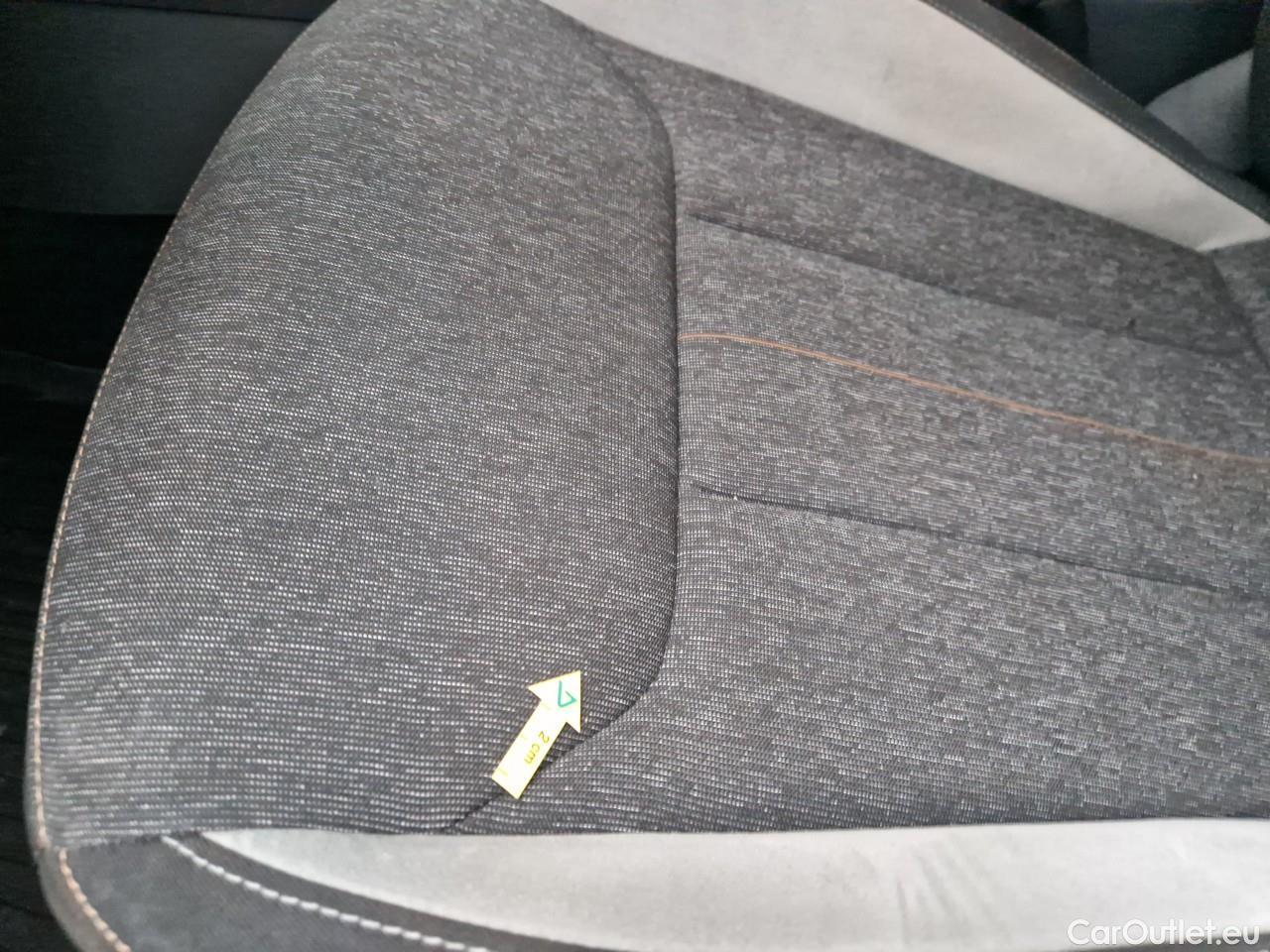  Skoda  Scala 1.0 TSI Style #35