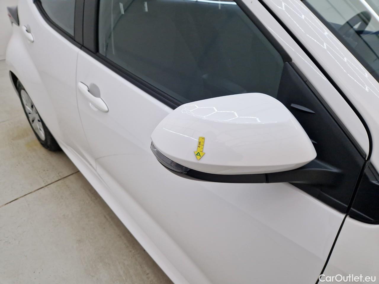  Toyota  Yaris 1.5 Hybrid Eco HYB Auto #11