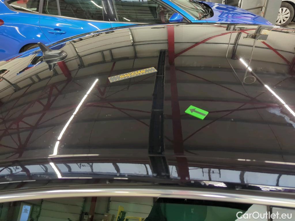  Volkswagen  Passat Highline 2.0 TDI DSG 150 CP #3