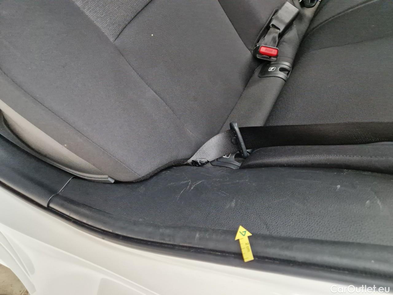  Toyota  Yaris 1.5 Hybrid Eco HYB Auto #36