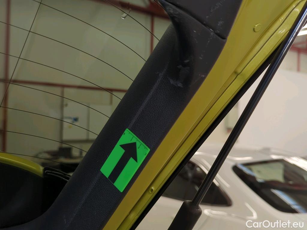  Volkswagen  Golf  2.0 TDI 116HP DSG Life Variant #40