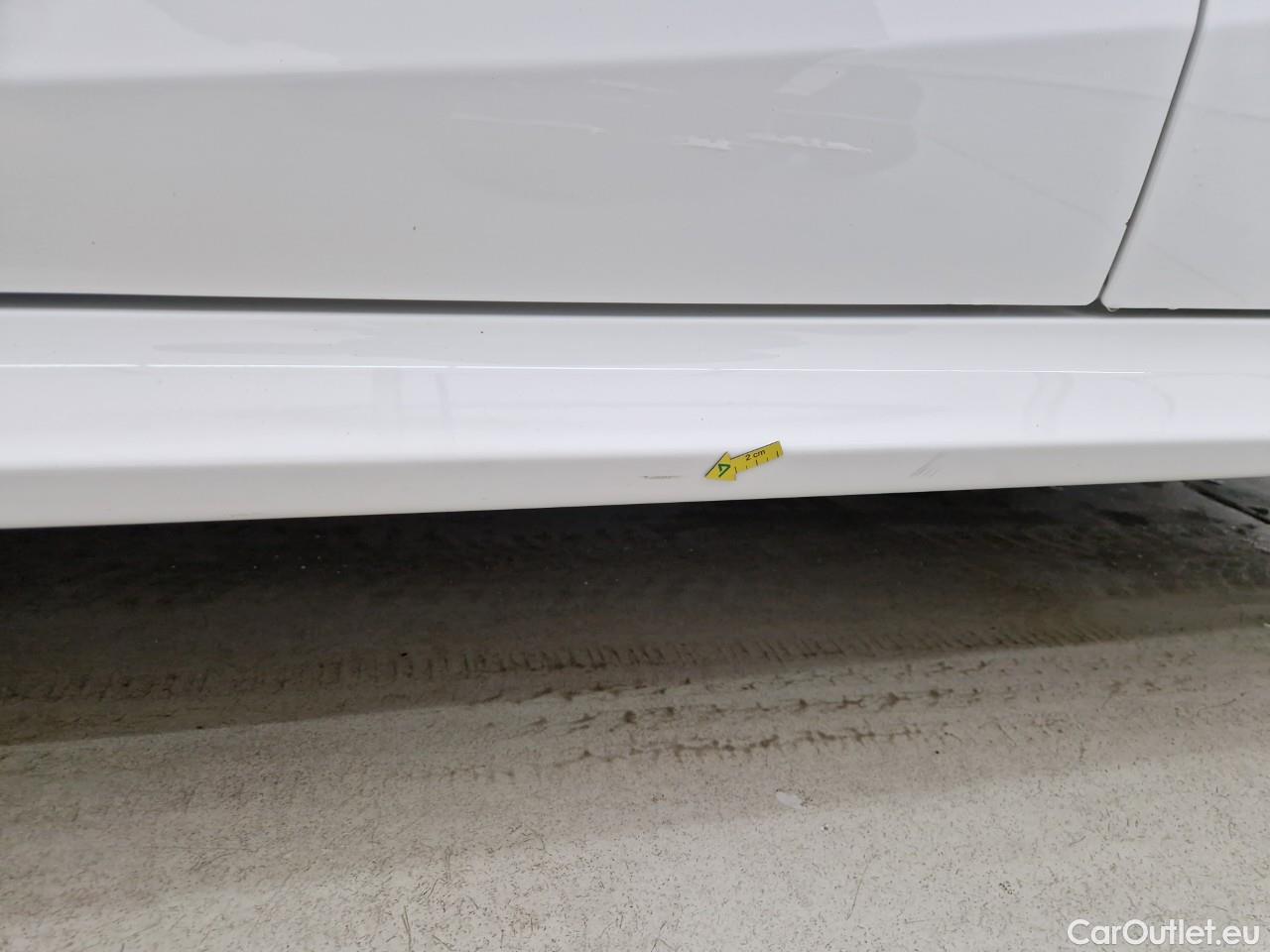  Toyota  Yaris 1.5 Hybrid Eco HYB Auto #6