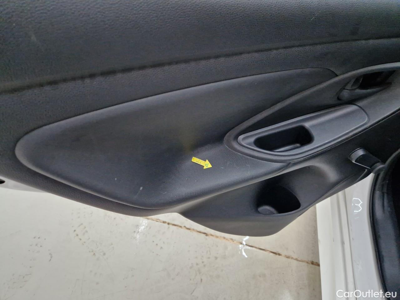  Toyota  Yaris 1.5 Hybrid Eco HYB Auto #38