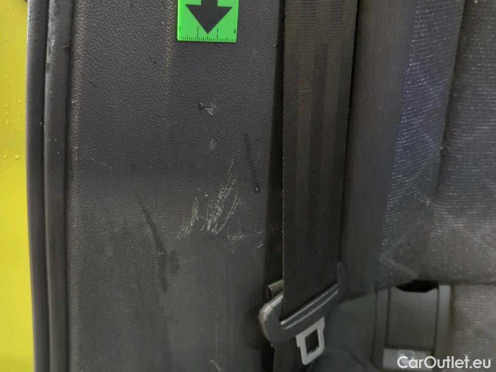  Volkswagen  Golf  2.0 TDI 116HP DSG Life Variant #36