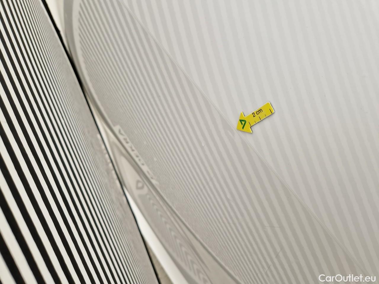  Toyota  Yaris 1.5 Hybrid Eco HYB Auto #1