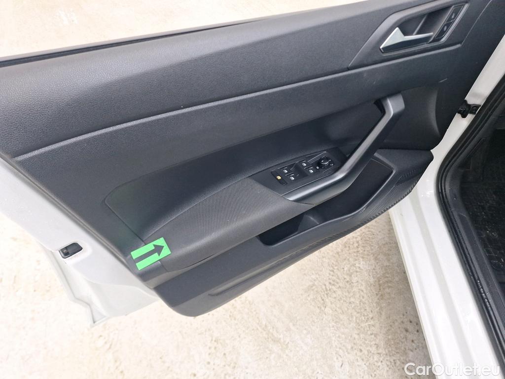  Volkswagen  Polo 1.0 80CP Trendline #31