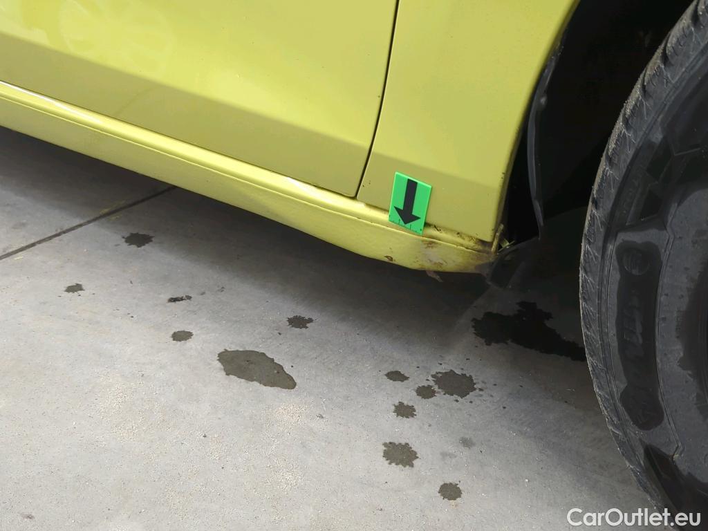  Volkswagen  Golf  2.0 TDI 116HP DSG Life Variant #23