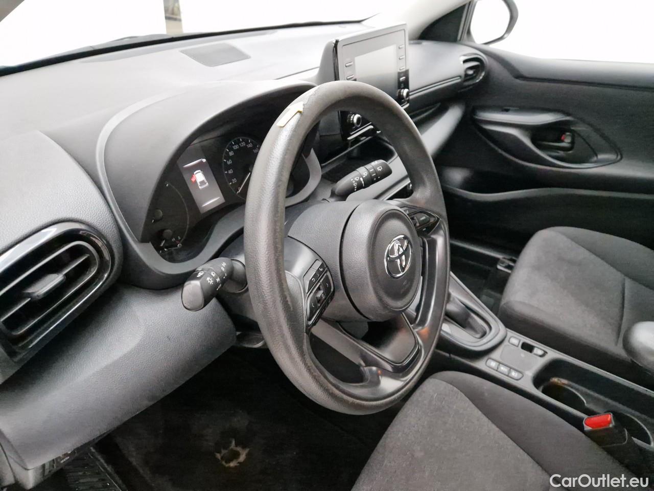  Toyota  Yaris 1.5 Hybrid Eco HYB Auto #32