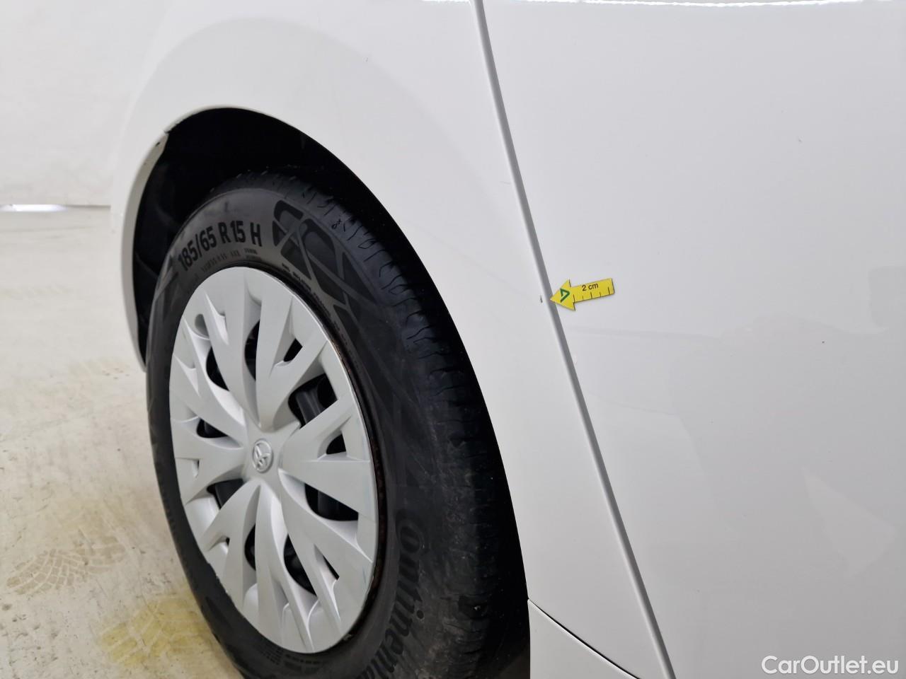  Toyota  Yaris 1.5 Hybrid Eco HYB Auto #15