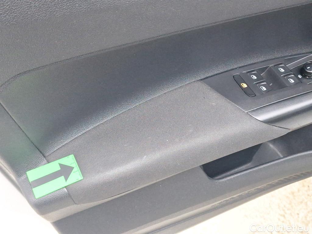  Volkswagen  Polo 1.0 80CP Trendline #32