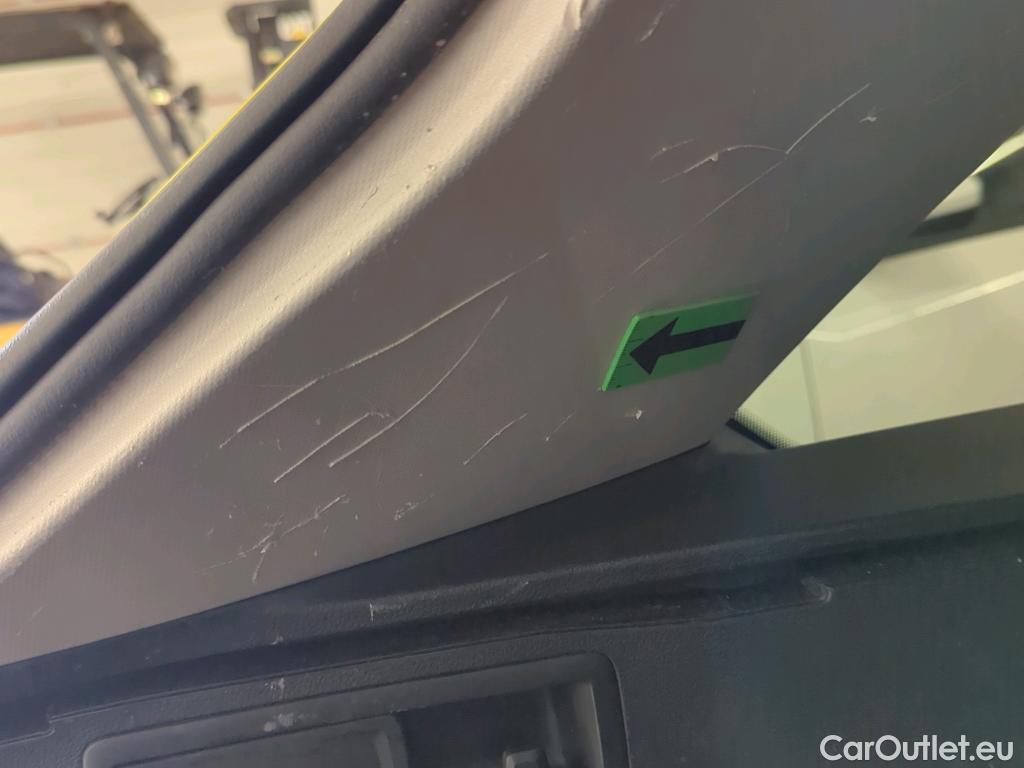  Volkswagen  Golf  2.0 TDI 116HP DSG Life Variant #26