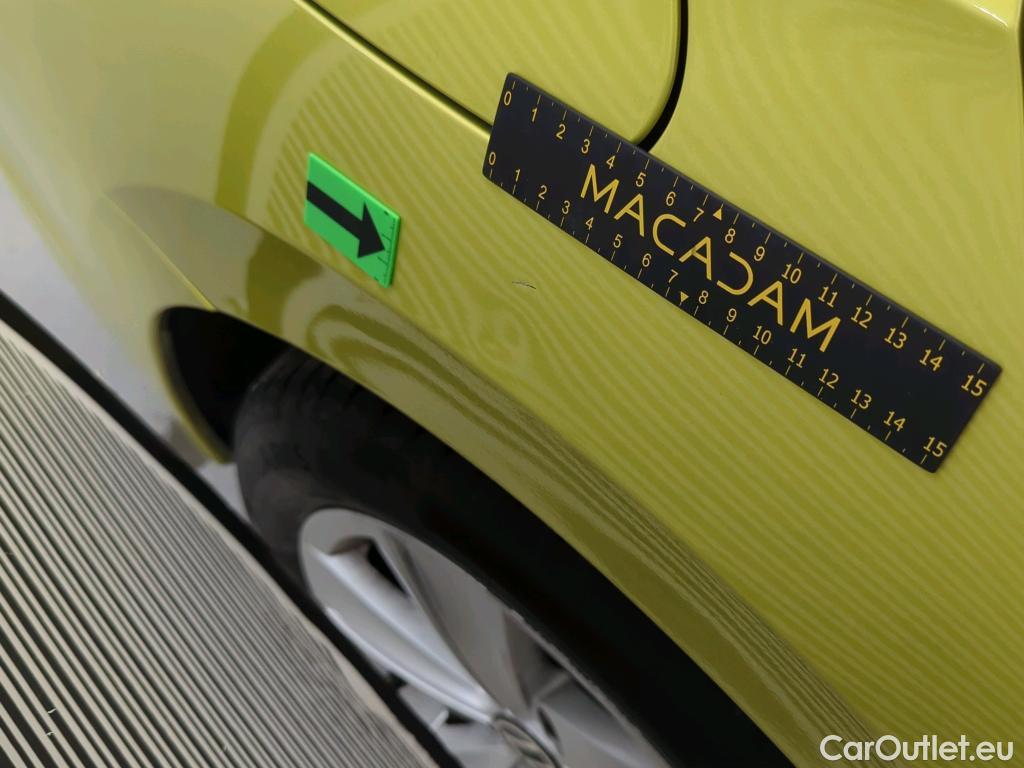  Volkswagen  Golf  2.0 TDI 116HP DSG Life Variant #20