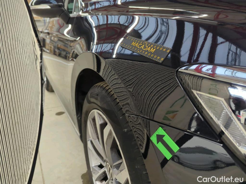  Volkswagen  Passat Highline 2.0 TDI DSG 150 CP #32