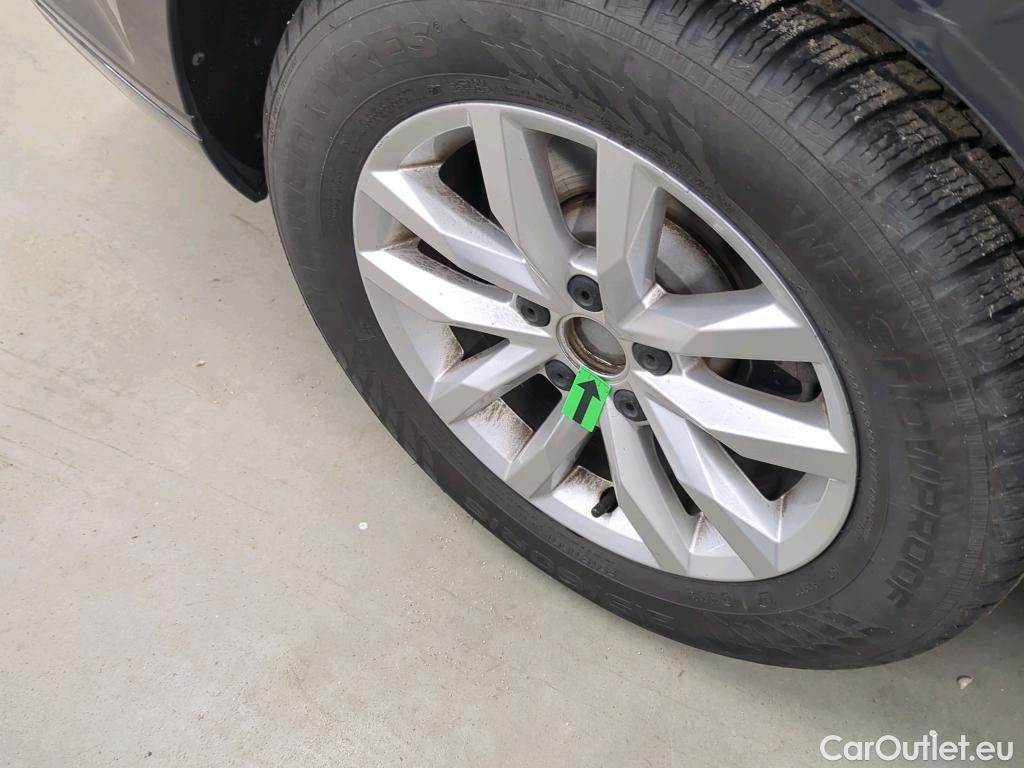  Volkswagen  Passat Comfortline 2.0 TDI DSG 150 CP #25