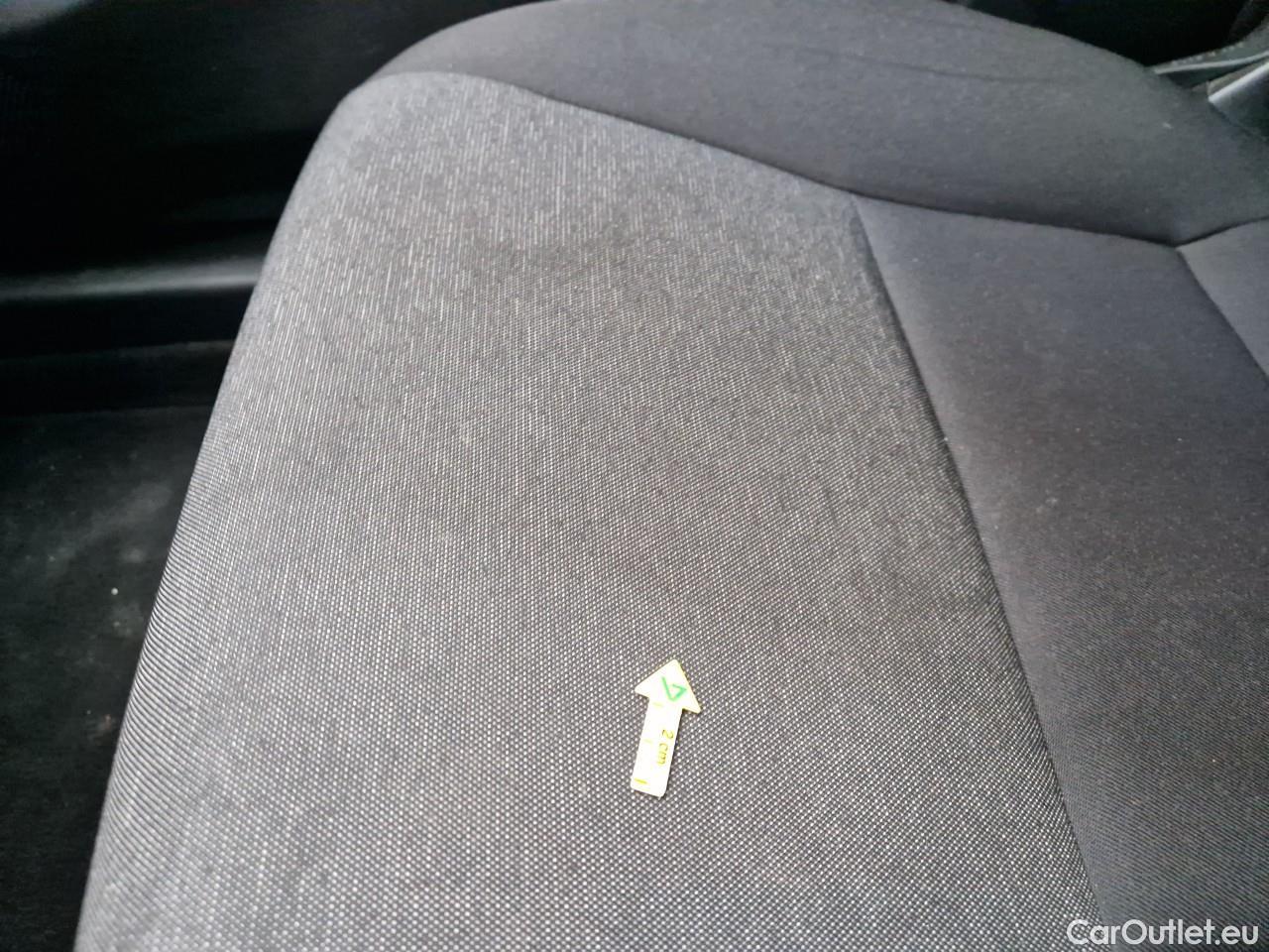  Toyota  Yaris 1.5 Hybrid Eco HYB Auto #33