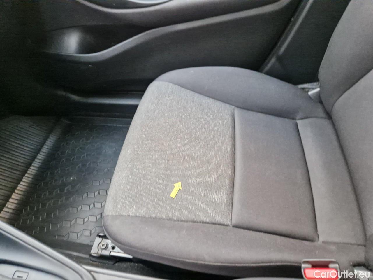  Toyota  Yaris 1.5 Hybrid Eco HYB Auto #30