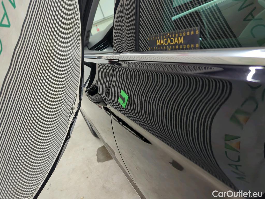  Volkswagen  Passat Highline 2.0 TDI DSG 150 CP #24