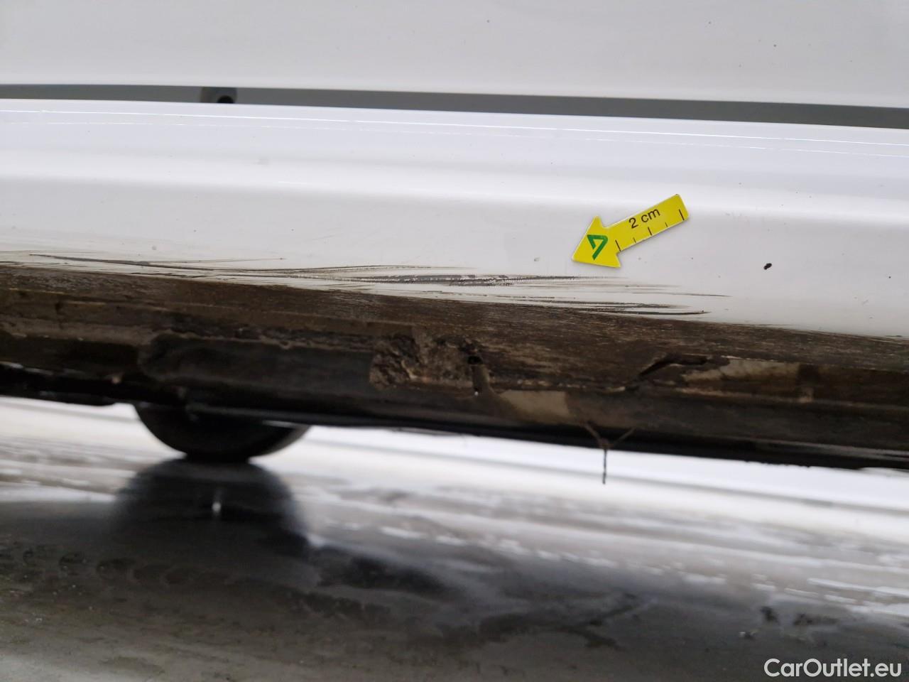  Toyota  Yaris 1.5 Hybrid Eco HYB Auto #5