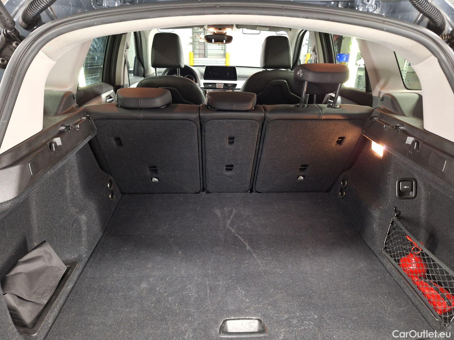  Bmw  X1 BMW,  FL'19, BMW  sDrive18iA (100 kW) 5d #48