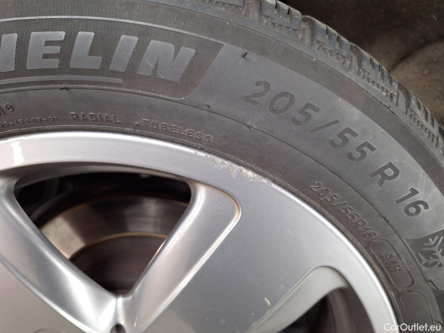  Bmw  Serie 1 BMW, 1-serie '19, BMW 1 Reeks Hatch 116d (85 kW) 5d #4