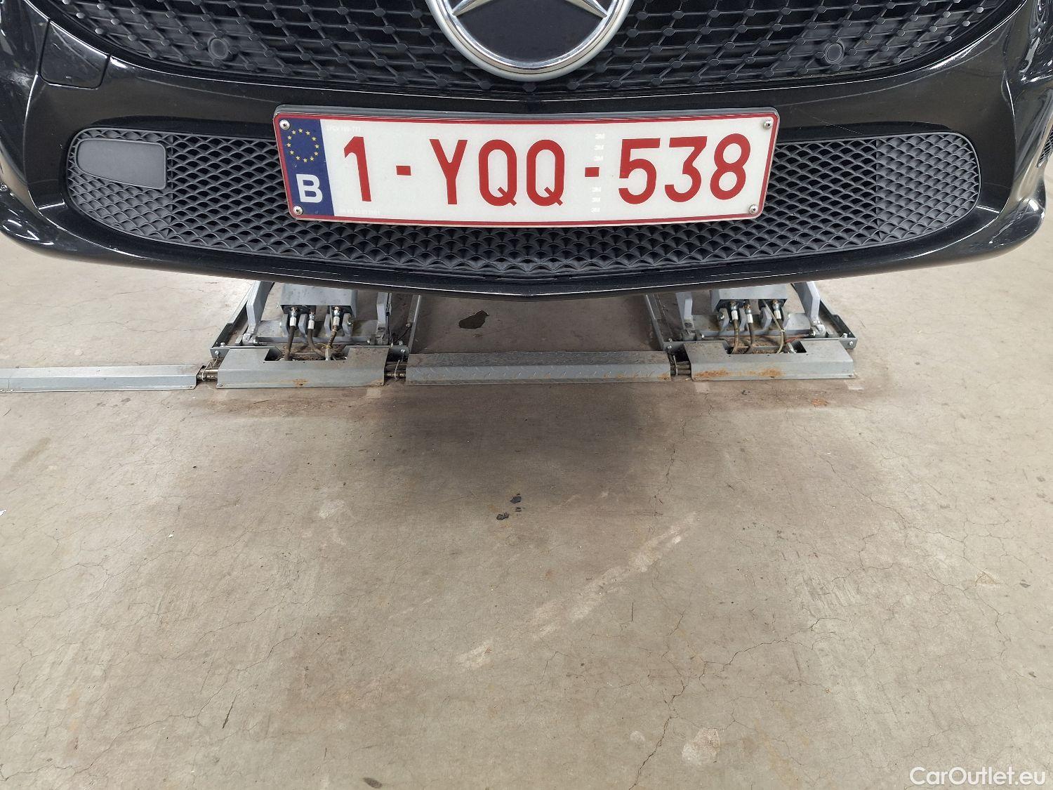  Mercedes  A-Klasse Mercedes, A-Class Berline '18, Mercedes-Benz  Limousine A 180 Business So #27