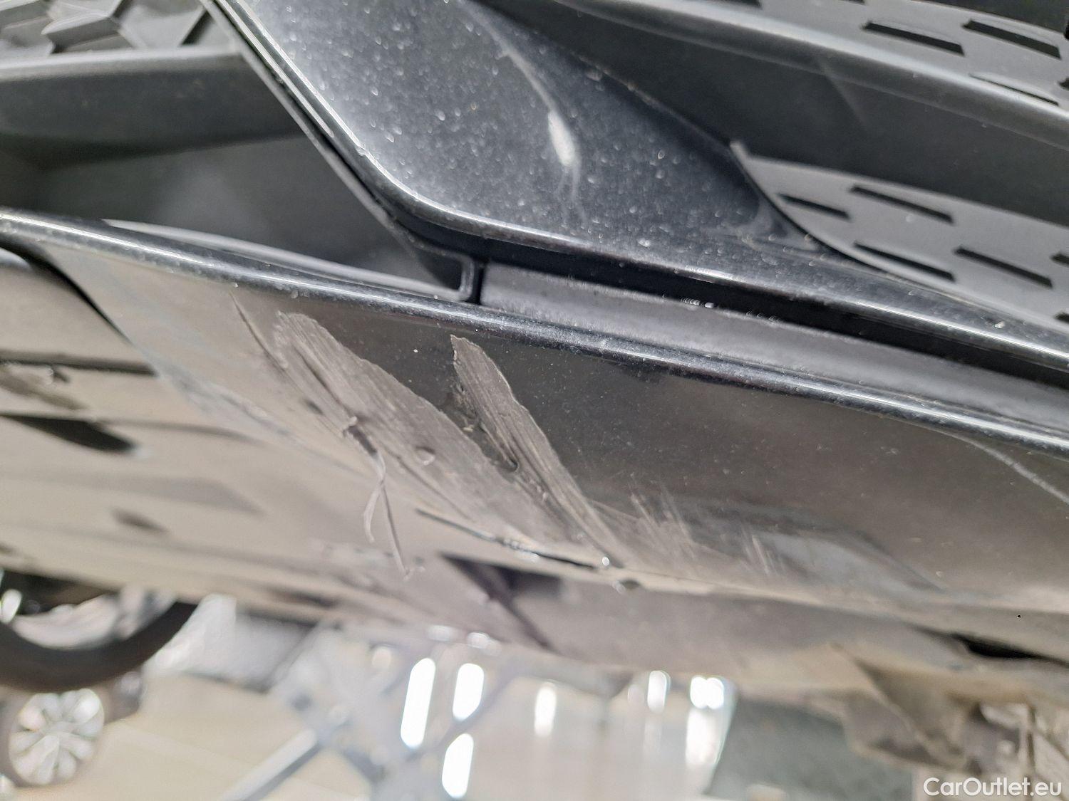  Mercedes  A-Klasse Mercedes, A-Class Berline '18, Mercedes-Benz  Limousine A 180d Business S #25