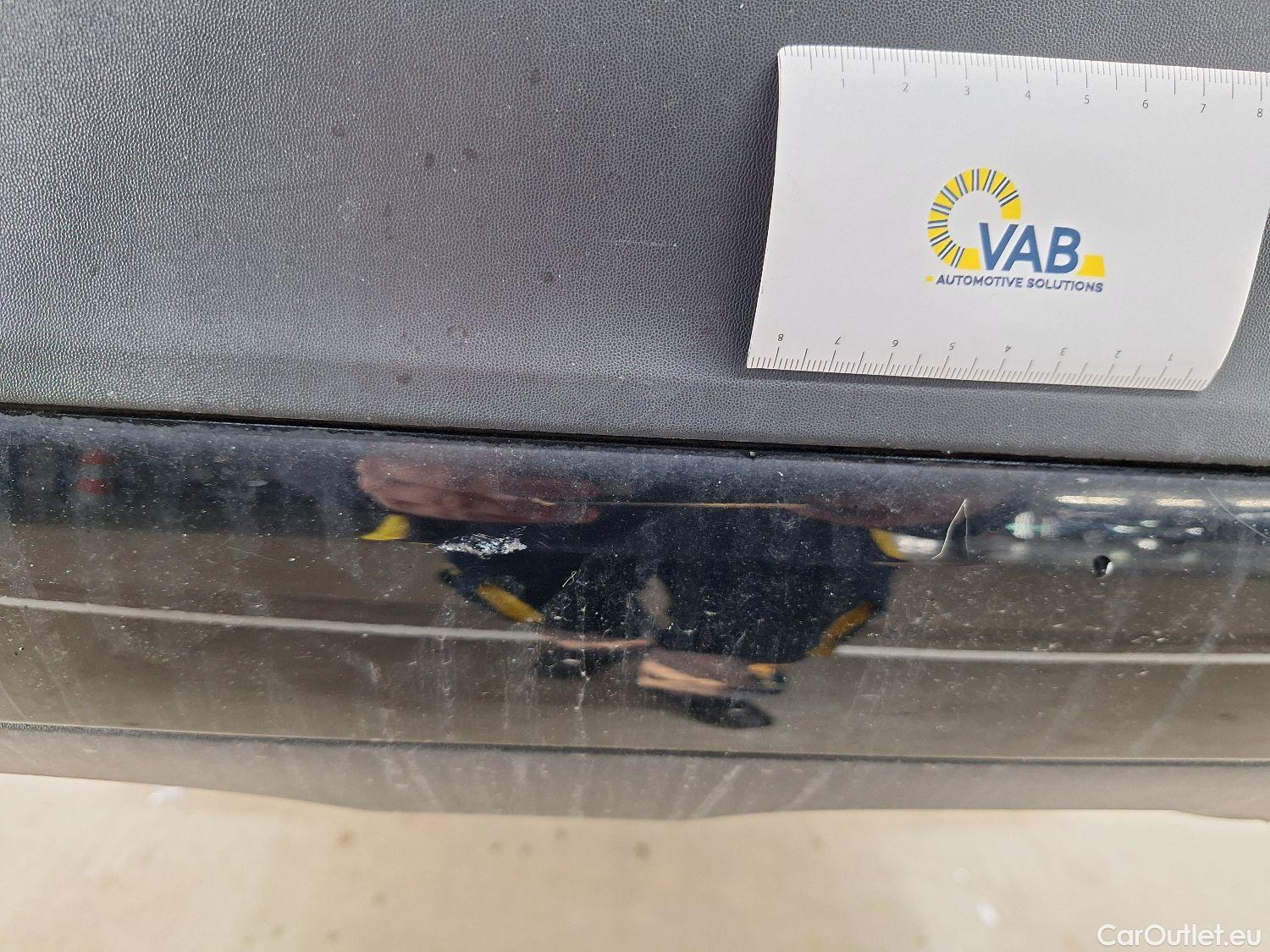  Mercedes  GLB Mercedes,  '19, Mercedes-Benz   200 d 5d #9