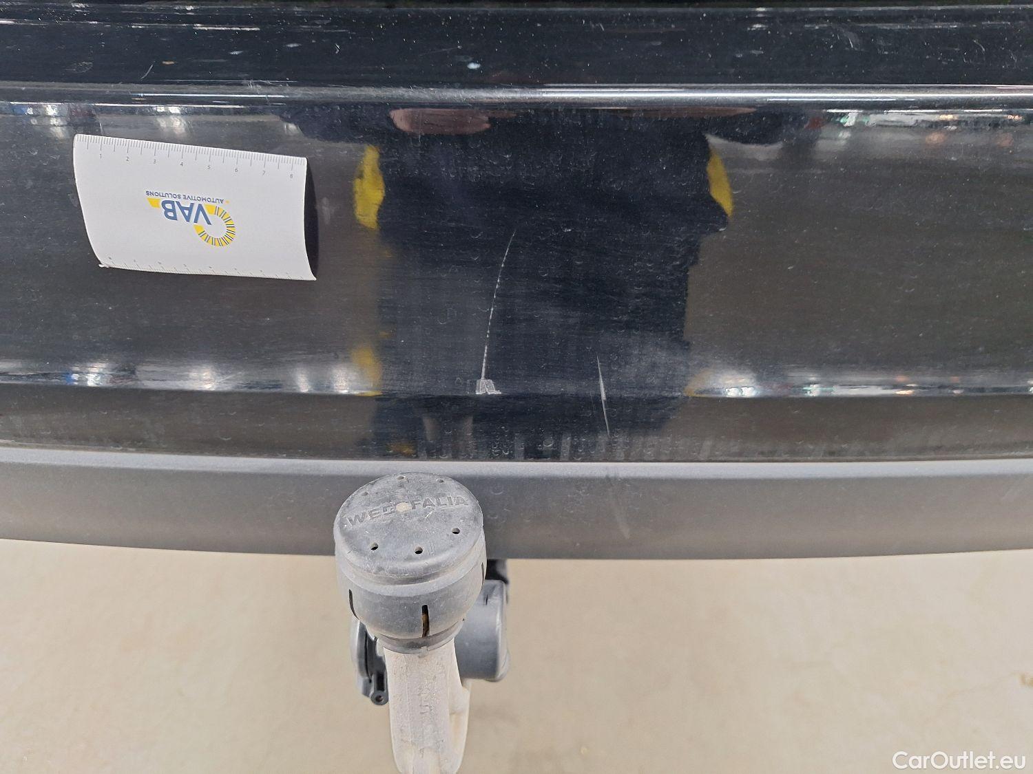  Mercedes  A-Klasse Mercedes, A-Class Berline '18, Mercedes-Benz  Limousine A 180 Business So #10