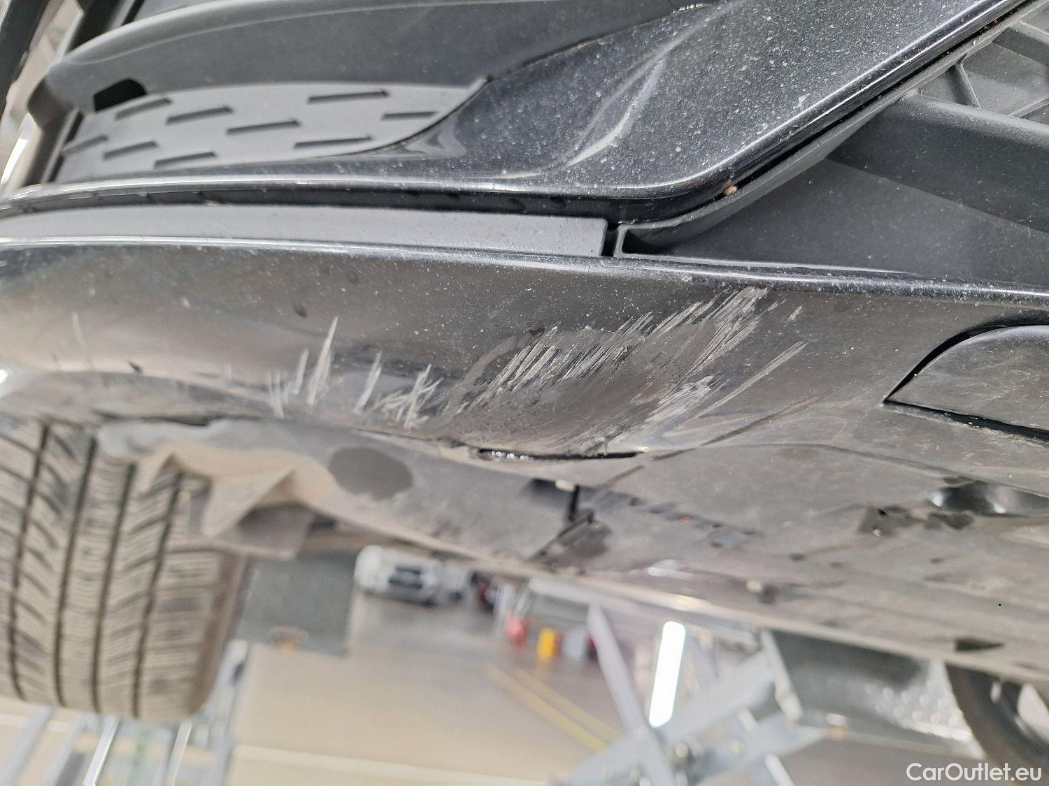  Mercedes  A-Klasse Mercedes, A-Class Berline '18, Mercedes-Benz  Limousine A 180d Business S #24