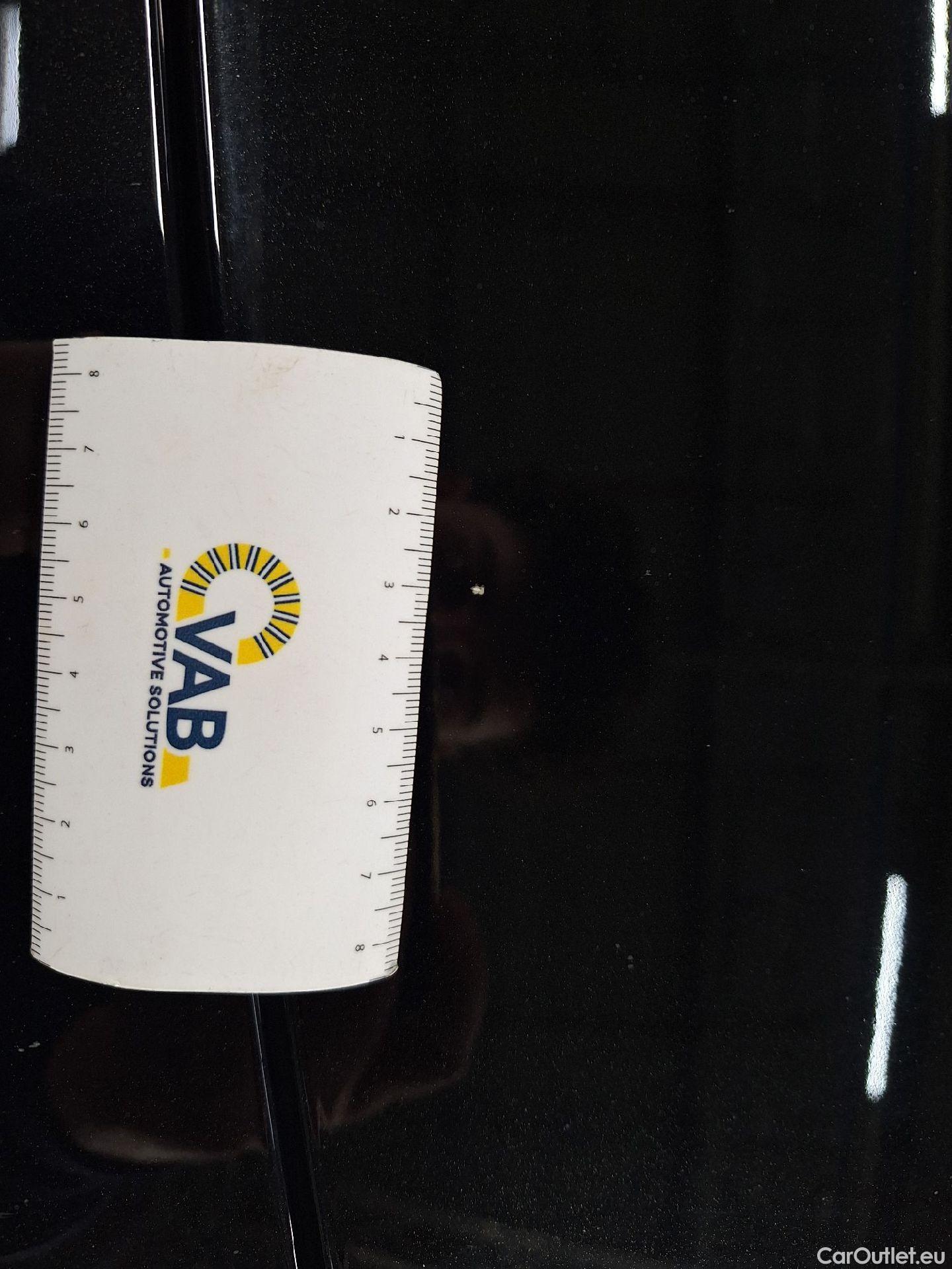  Mercedes  A-Klasse Mercedes, A-Class Berline '18, Mercedes-Benz  Limousine A 180 Business So #39