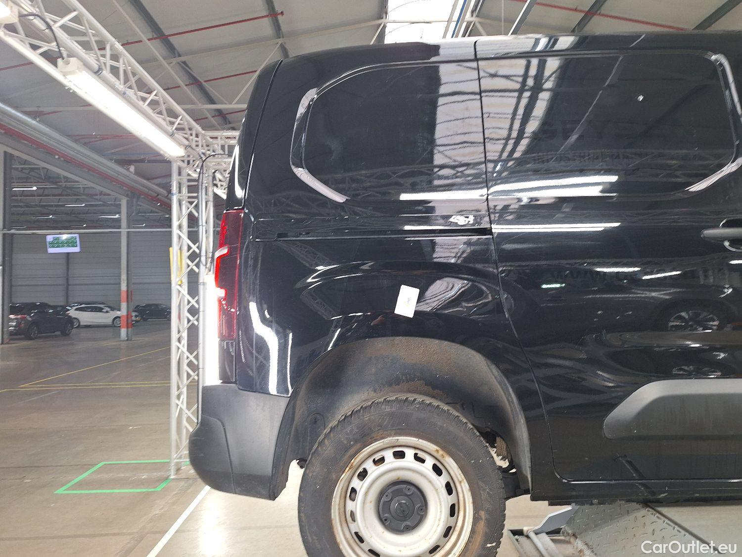  Opel  Combo Opel, _ '18, Opel  1.5 Turbo 55kW 2.0T L1H1 Edition 4d #19