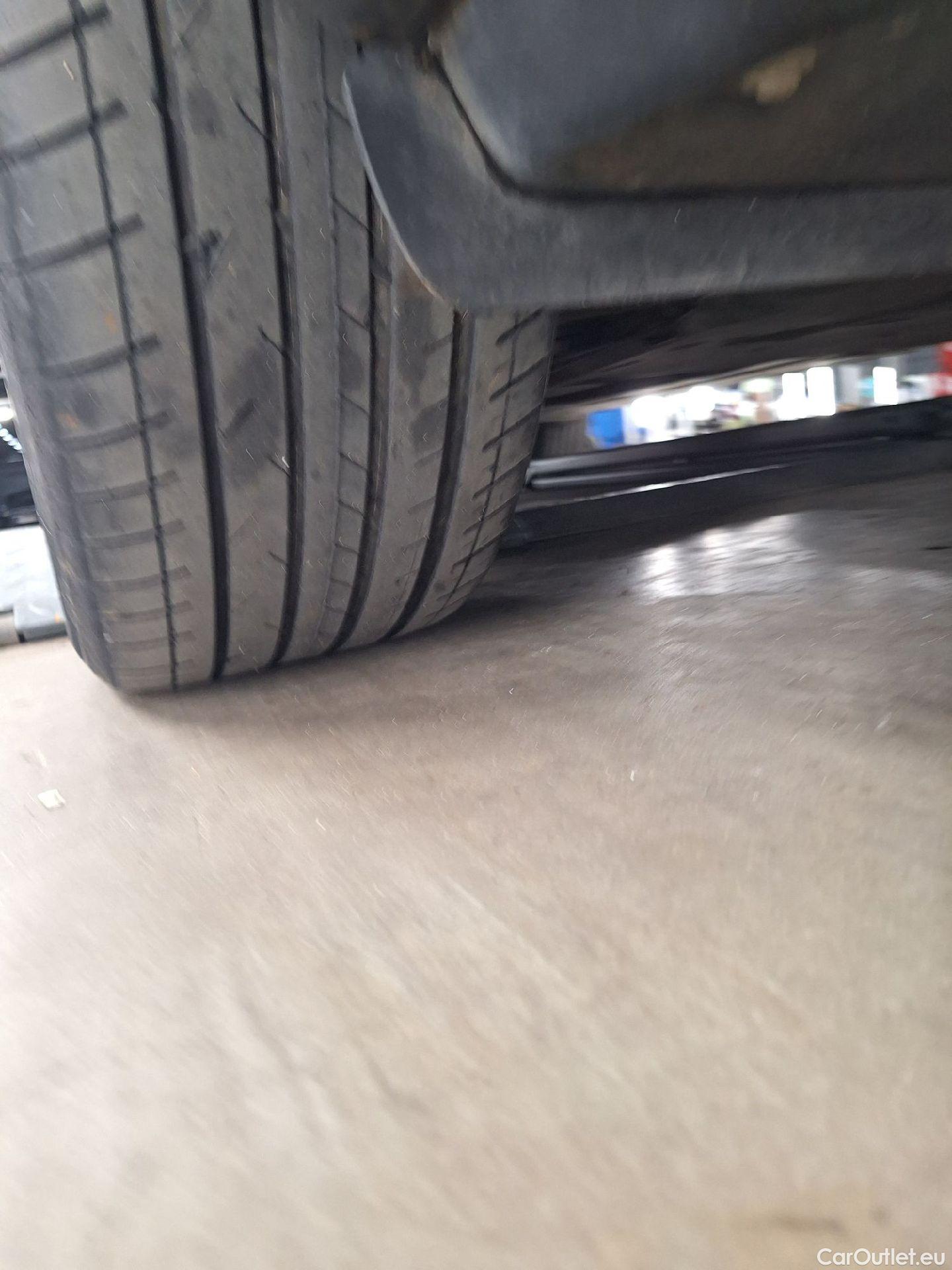  Peugeot  3008 Peugeot,  FL'20, Peugeot  1.5 BlueHDi 96kW S&S EAT8 Allure 5d #30