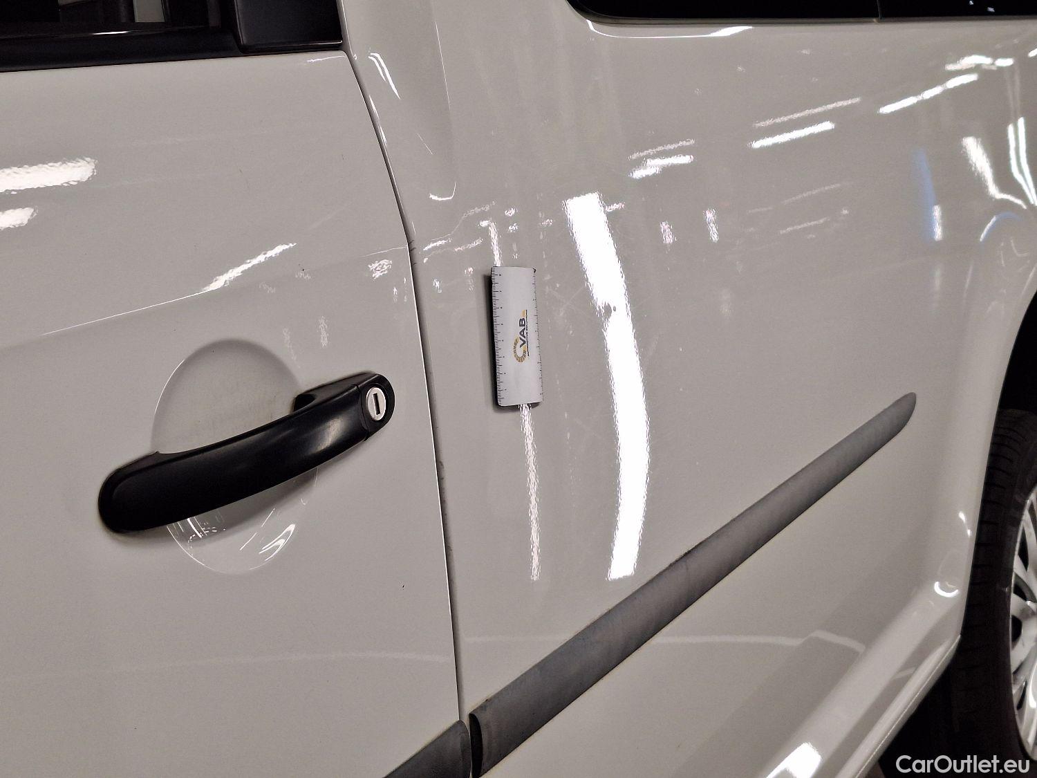  Volkswagen  Caddy VW, _ '15, Volkswagen  Maxi 2.0 CRTDi 75kW SCR BMT Maxi #39