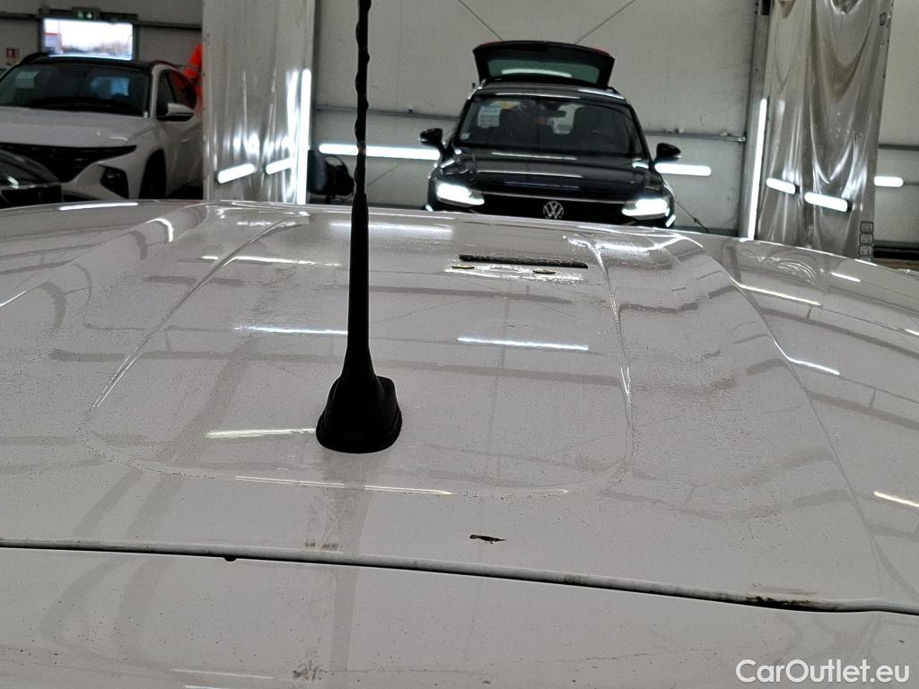  Citroen  C3  Société Feel Nav 1.6 BlueHDi 75CV BVM5 E6 #17