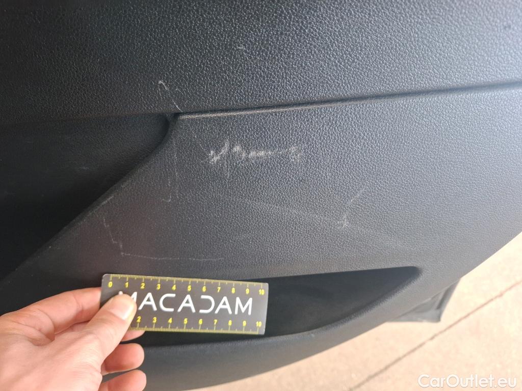  Citroen  Berlingo  Fourgon Club M 1000 1.5 BlueHDi 130CV BVA8 E6dT #40