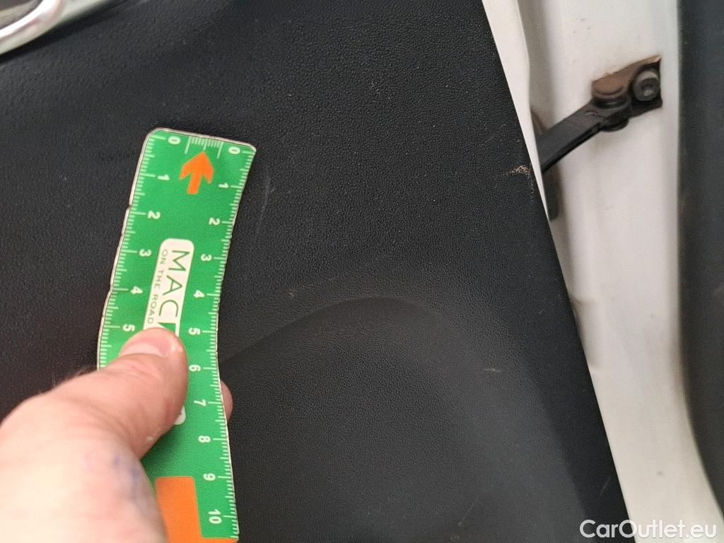  Citroen  C3  Société Feel 1.5 BlueHDI 100CV BVM5 E6dT #4