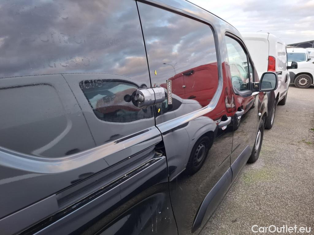  Citroen  Berlingo  Fourgon Club M 1000 1.5 BlueHDi 130CV BVA8 E6dT #19
