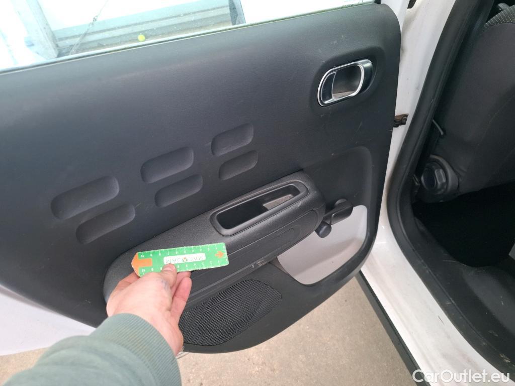  Citroen  C3  Société Feel 1.5 BlueHDI 100CV BVM5 E6dT #3