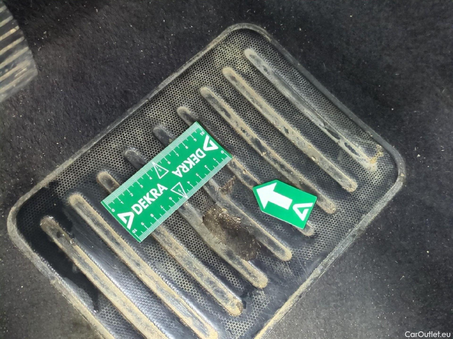  Citroen  C3 CITROEN  Société / 2020 / 5P / Berline / VU BlueHDi 100 SandS BVM6 Feel Nav #1