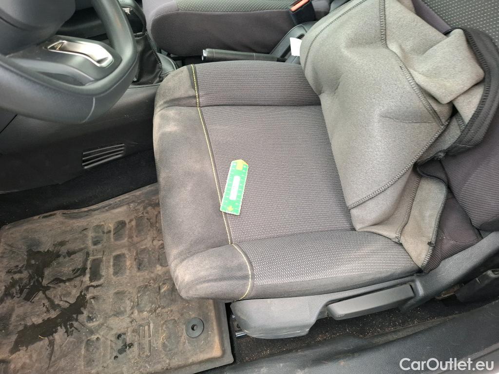  Citroen  C3  Société Feel 1.5 BlueHDI 100CV BVM5 E6dT #28