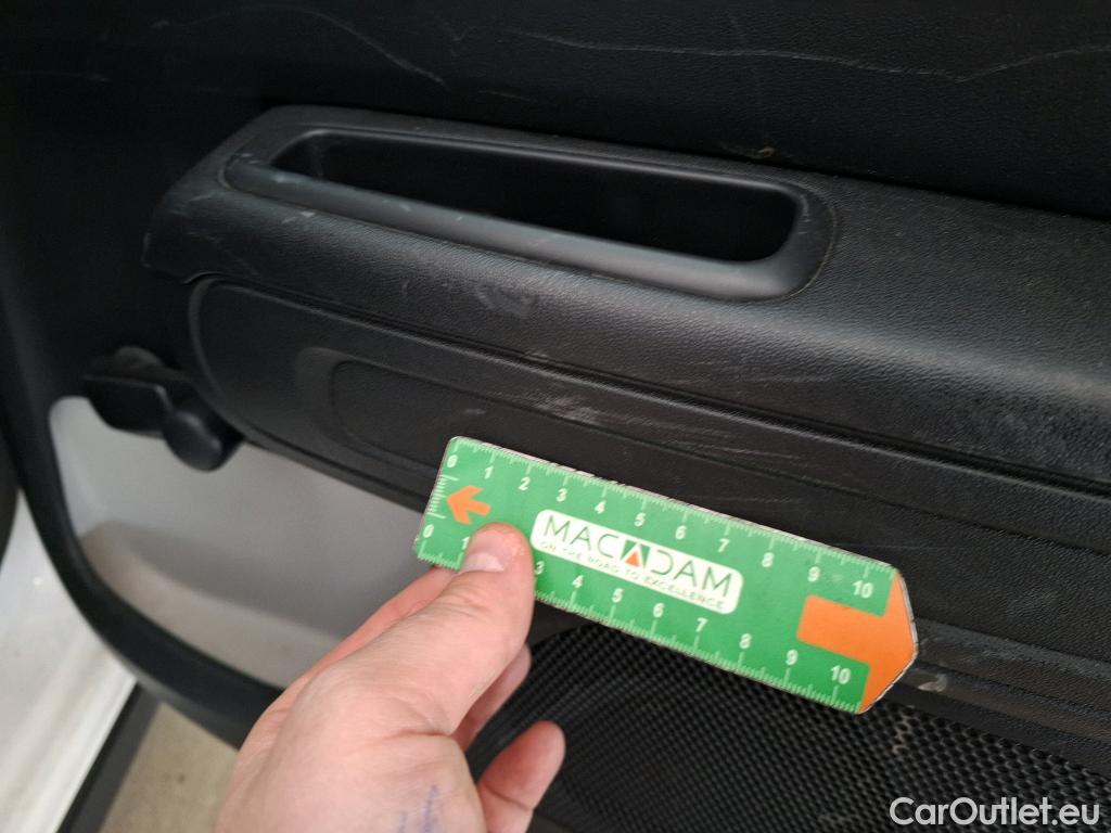  Citroen  C3  Société Feel 1.5 BlueHDI 100CV BVM5 E6dT #8