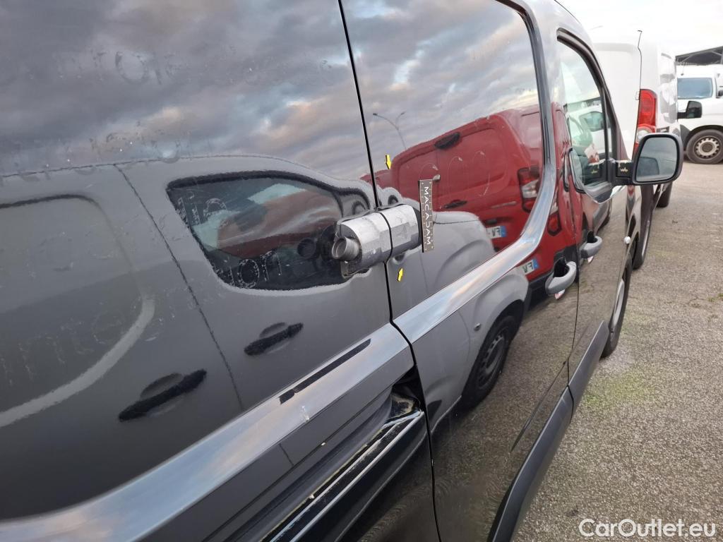  Citroen  Berlingo  Fourgon Club M 1000 1.5 BlueHDi 130CV BVA8 E6dT #18