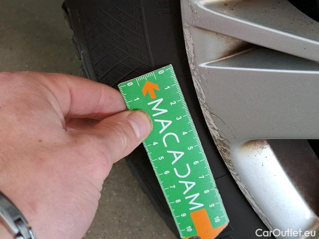  Peugeot  208  Affaire Premium 1.5 HDi 100CV BVM5 E6dT #61