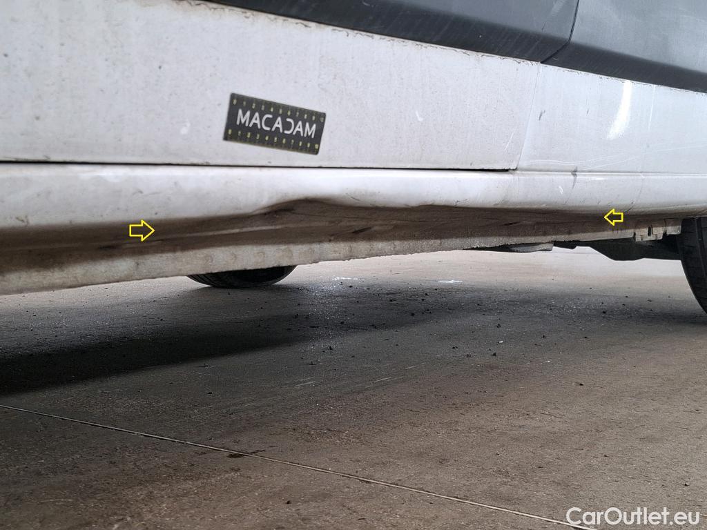  Opel  Combo OPEL  / 2018 / 4P / Fourgonnette 1.5 diesel 100chL1H1/stand CARGO PACK C #8