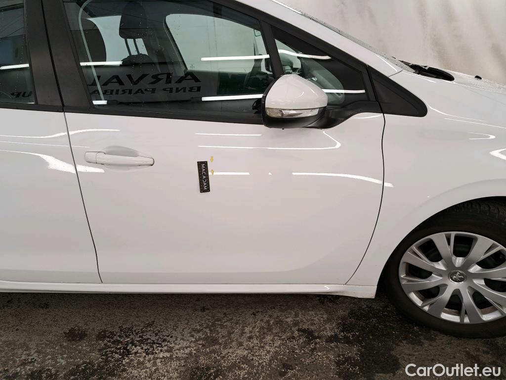  Peugeot  208  Affaire Premium Pack 1.6 HDi 75CV BVM5 E6 #3