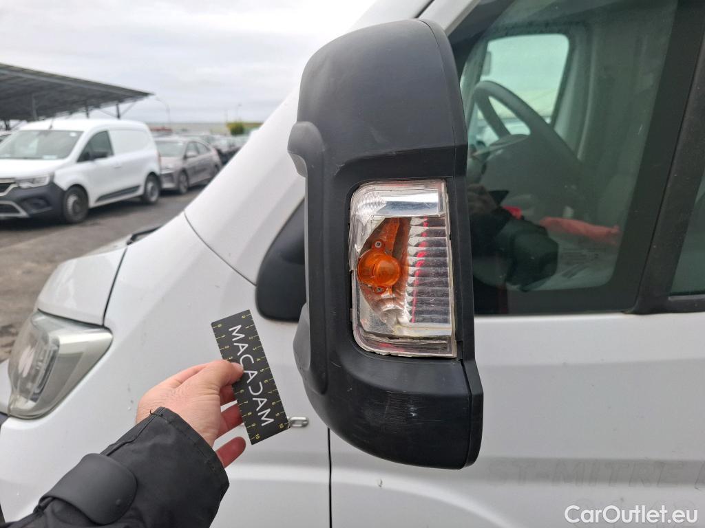  Fiat  Ducato FIAT  SC VU 2p Châssis cabine 35 L 23 Multijet 130 Pack Pro Nav #23