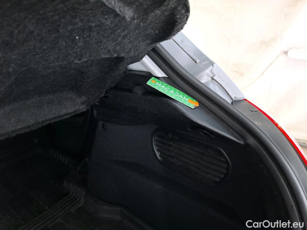  Peugeot  208  Affaire Premium 1.5 HDi 100CV BVM5 E6dT #35